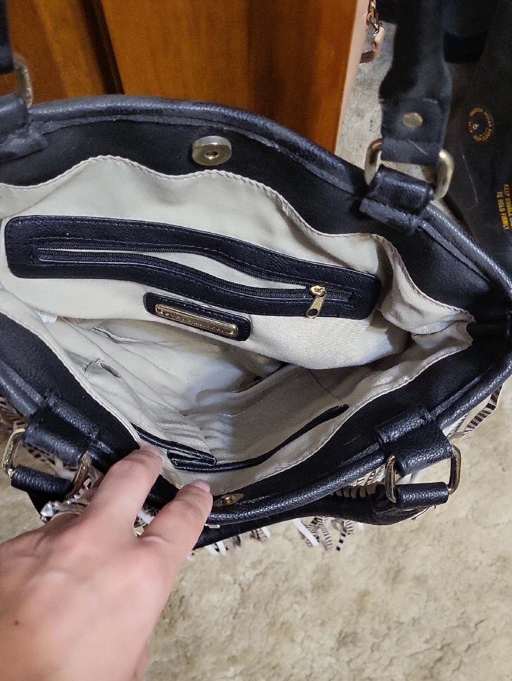 Purse - Picture 2 of 2